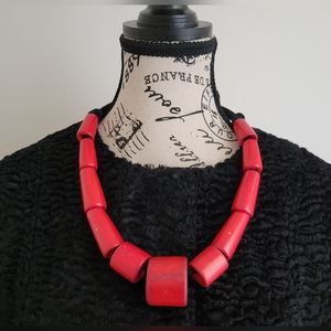 Anthropologie - Wood necklace, Red wood.